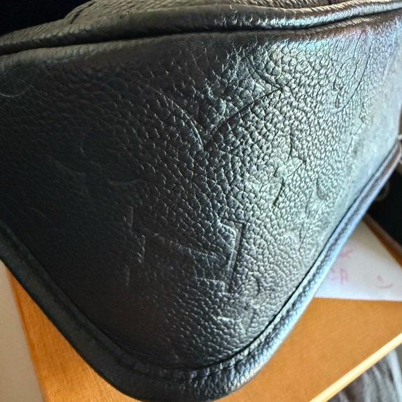 Louis Vuitton Diana bag - Picture 9 of 14